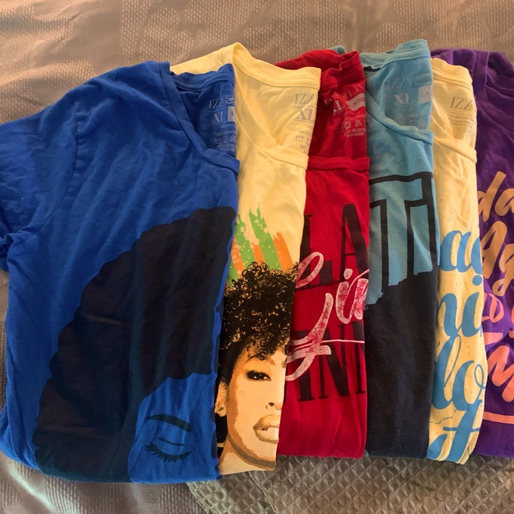 IZZY & LIV Tees